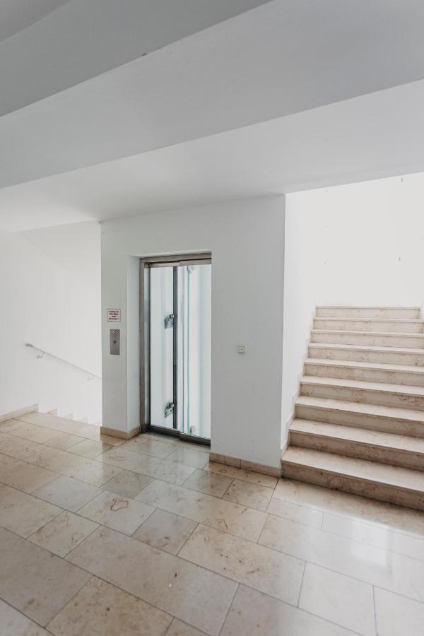 Traber Apartments Im Herzen Leipzigs Balkon Parkplatz Екстер'єр фото